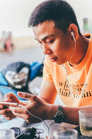 get paid to play games australia